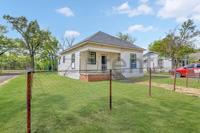 309 Park St in Longview, TX - Building Photo - Building Photo