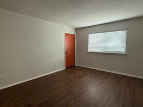 5004 Live Oak St in Dallas, TX - Building Photo - Building Photo