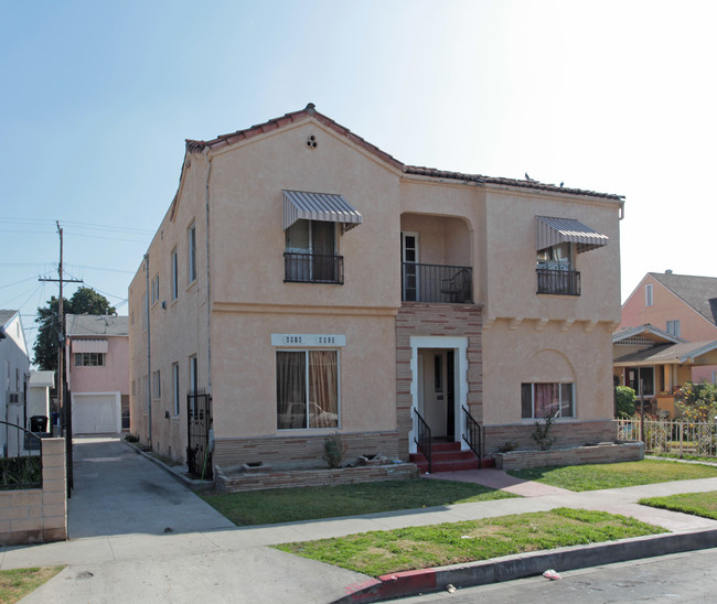 6918-6920 Templeton St in Huntington Park, CA - Building Photo - Building Photo