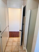 233 Cherry Way in Cherryland, CA - Foto de edificio - Building Photo