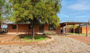 4749 E 24th St in Tucson, AZ - Building Photo - Building Photo