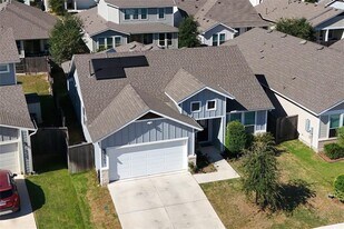 8307 Dampton Ln in Austin, TX - Building Photo