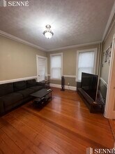 12 Homer St, Unit 3 in Brookline, MA - Foto de edificio - Building Photo