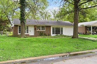 160 St Benedict Ln in Florissant, MO - Building Photo - Building Photo