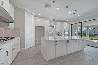 17471 Caravita Ln in Ft. Myers, FL - Foto de edificio - Building Photo