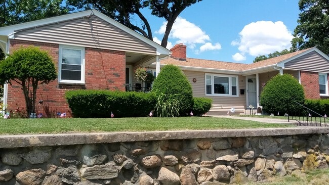 108 Beachmont Ave