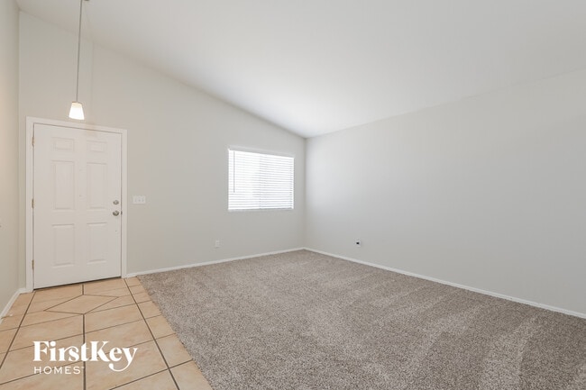 3054 S Vaughn Dr in Tucson, AZ - Foto de edificio - Building Photo