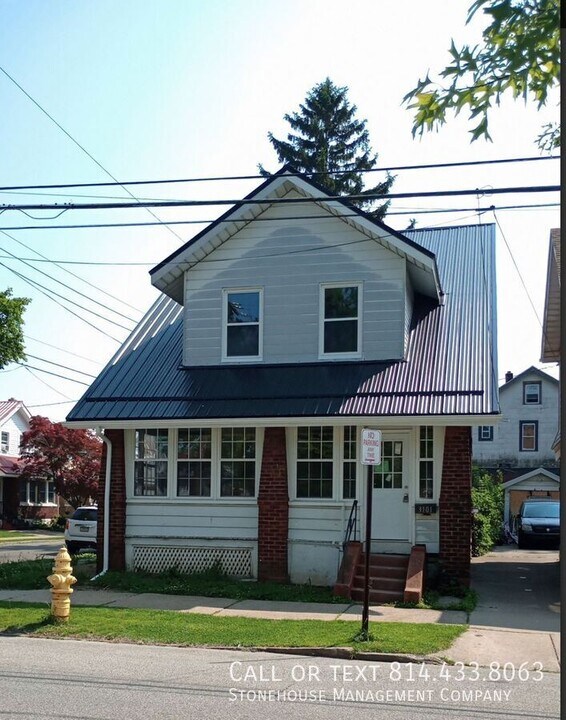 3101 Holland St in Erie, PA - Building Photo