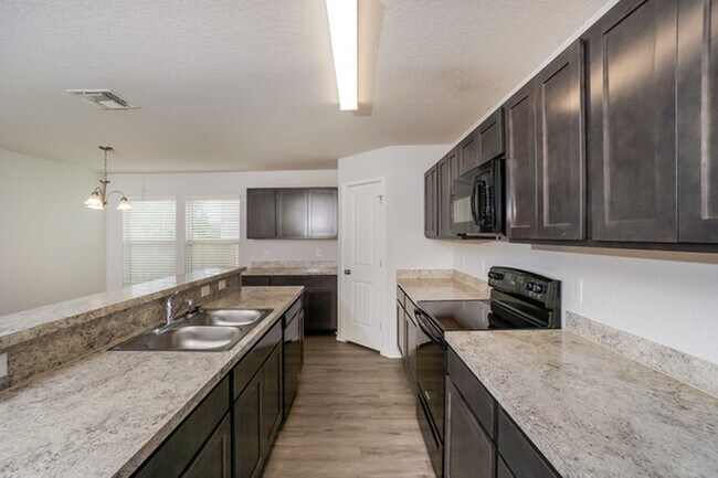 9315 Evening Shade Ct