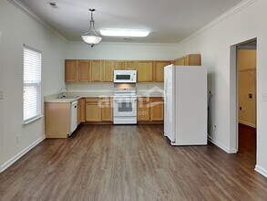 201 Flanders Dr in Mooresville, NC - Building Photo - Building Photo