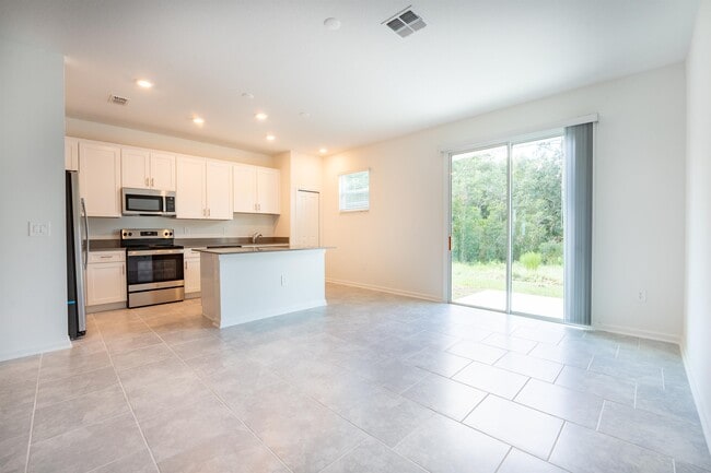 7464 Stone Crk Trl in Kissimmee, FL - Building Photo - Building Photo