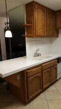 4431 Don Ricardo Dr, Unit 4 in Los Angeles, CA - Building Photo - Building Photo