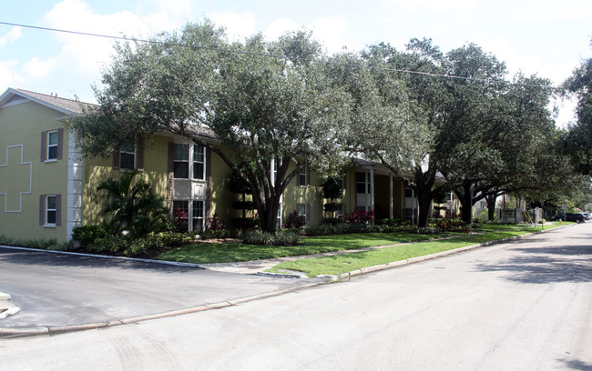 The Monroe of SOHO Hyde Park in Tampa, FL - Building Photo - Building Photo