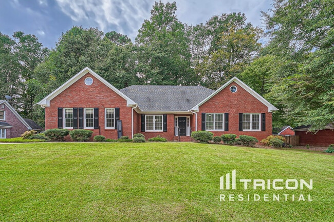 property at 229 Ivy Creek Dr