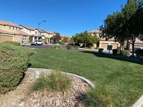 8048 Aztec Basin Ave in Las Vegas, NV - Building Photo - Building Photo