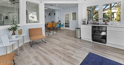 2768 Jimmy Buffett Mem Hwy in Jacksonville, FL - Building Photo - Building Photo