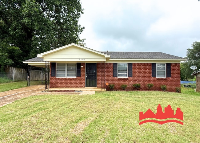 property at 1206 Parkrose Rd