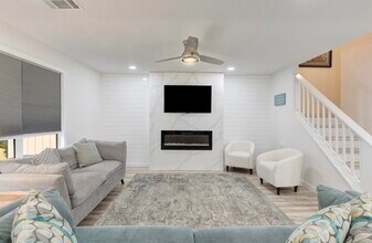 735 Sandpiper Pl in Miramar Beach, FL - Building Photo - Building Photo