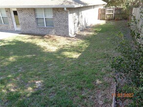 660 Tradewinds Dr in Deltona, FL - Building Photo - Building Photo