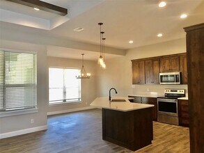 120 Dove Ln in Meadowlakes, TX - Building Photo - Building Photo
