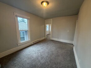 1214 S 8th St in Tacoma, WA - Building Photo - Building Photo