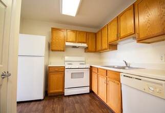 The Meadows of Brownstown - a 55+ Community in Brownstown, MI - Building Photo - Building Photo