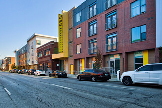Circa Apartments in Indianapolis, IN - Building Photo - Building Photo