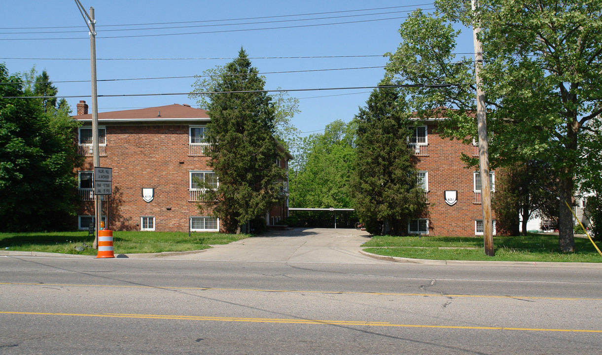 615-621 N Pennsylvania Ave in Lansing, MI - Foto de edificio