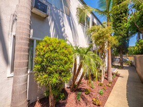 068 in Los Angeles, CA - Building Photo - Interior Photo