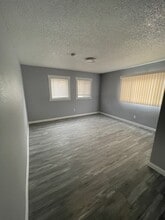 10003-10007 Grape St in Los Angeles, CA - Building Photo - Building Photo