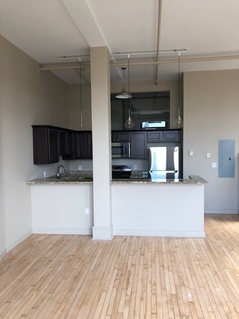 1951 W 26th St, Unit 302 in Cleveland, OH - Building Photo