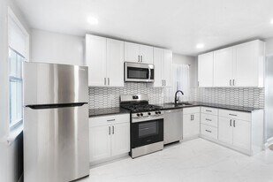 2769 John F. Kennedy Blvd in Jersey City, NJ - Building Photo