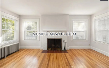 47 Crosby Rd-Unit -2 in Newton, MA - Foto de edificio - Building Photo