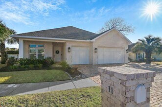 11 Tristram Way in Miramar Beach, FL - Building Photo - Building Photo