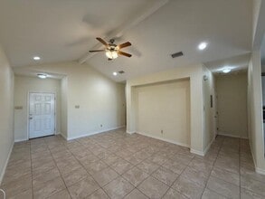 5703 Moses Lp in Laredo, TX - Building Photo - Building Photo