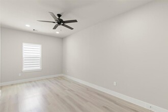 3111 Shelby Cir in Houston, TX - Building Photo - Building Photo