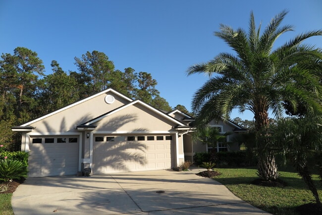 property at 437 Lake Monroe Plz
