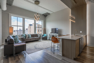 The Huffman at The Fire Blocks District in Dayton, OH - Foto de edificio - Interior Photo