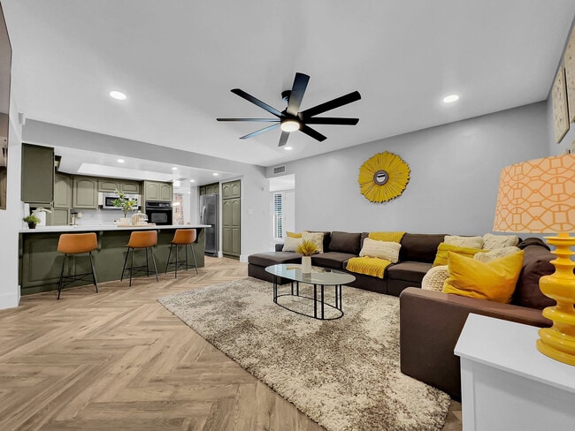 1260 W Los Lagos Vista in Mesa, AZ - Building Photo - Building Photo