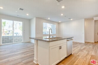 5603 Kate Way in Fontana, CA - Building Photo - Building Photo