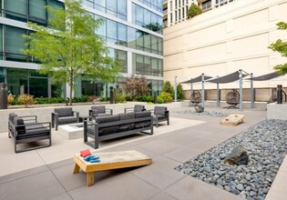 56 E 14th St in Chicago, IL - Building Photo - Building Photo