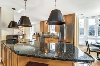 328 W 6th St, Unit 1 in Charlotte, NC - Building Photo - Building Photo