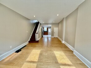 909 Tree St in Philadelphia, PA - Building Photo - Building Photo