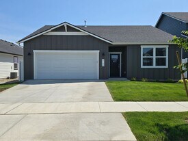 5190 E Dorado Ave in Post Falls, ID - Building Photo