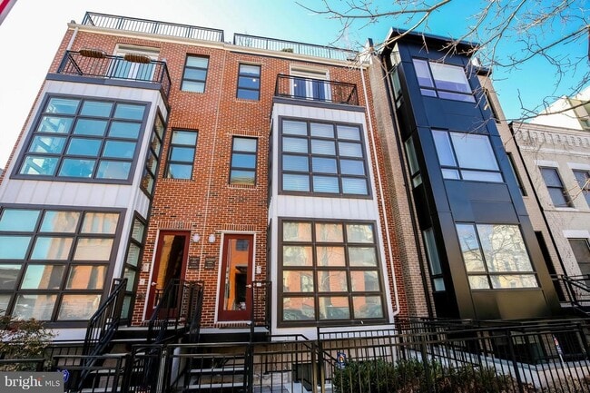 2108 10th St NW, Unit 1