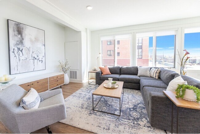 property at 602 Frank E Rodgers Blvd S