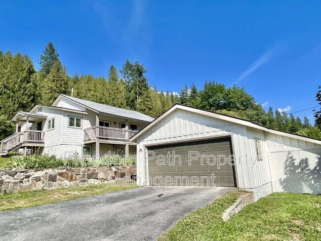 property at 312 Ellisport St