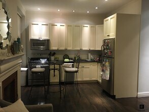 10 5th Ave-Unit -4-B in New York, NY - Building Photo - Building Photo