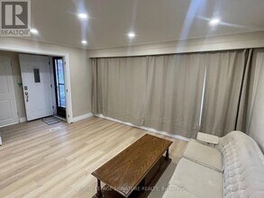 67 Hart Ave in Toronto, ON - Building Photo - Building Photo