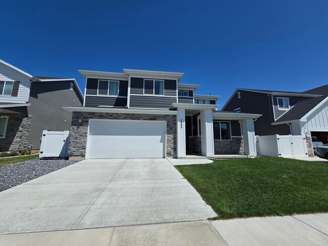 property at 3299 S Claire Ave
